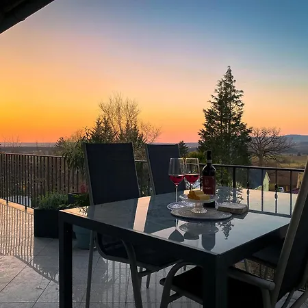 Διαμέρισμα Fewo-weitsicht 140qm, Exklusiv, Volle Privatsphaere *